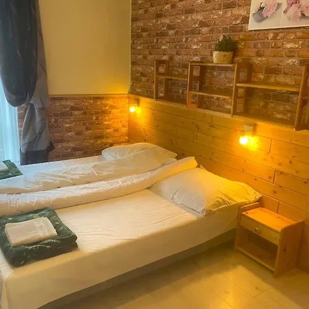 Adria Bed & Breakfast *